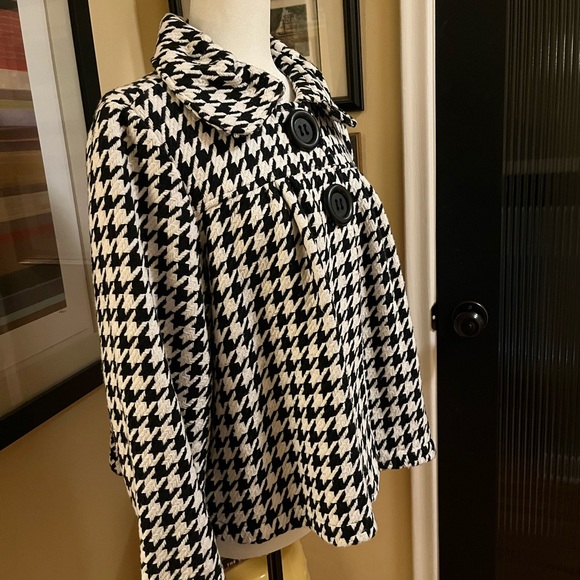 Fall coat/jacket - Picture 3 of 7